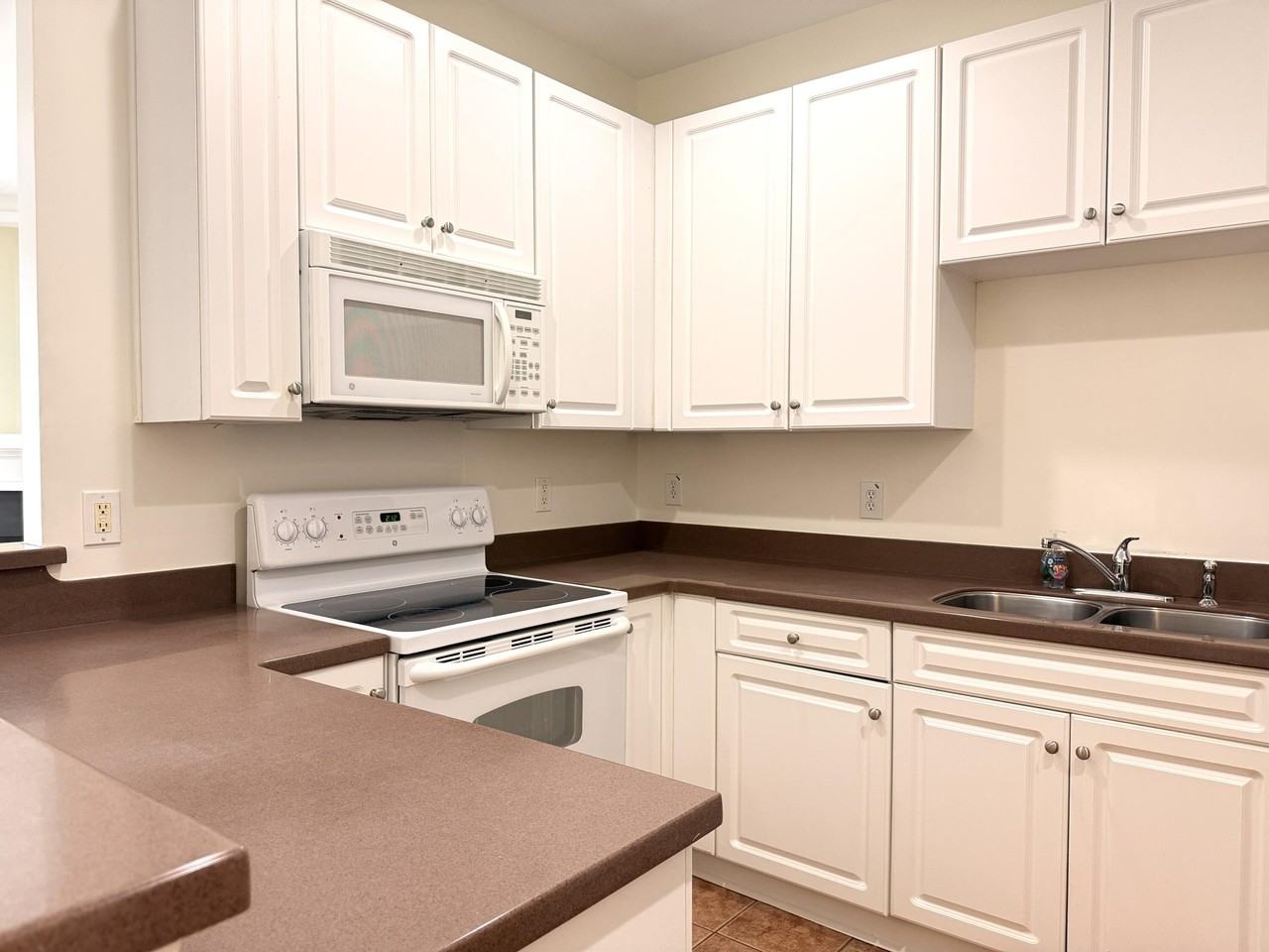 4105 Perrine St - Photo 7 of 18