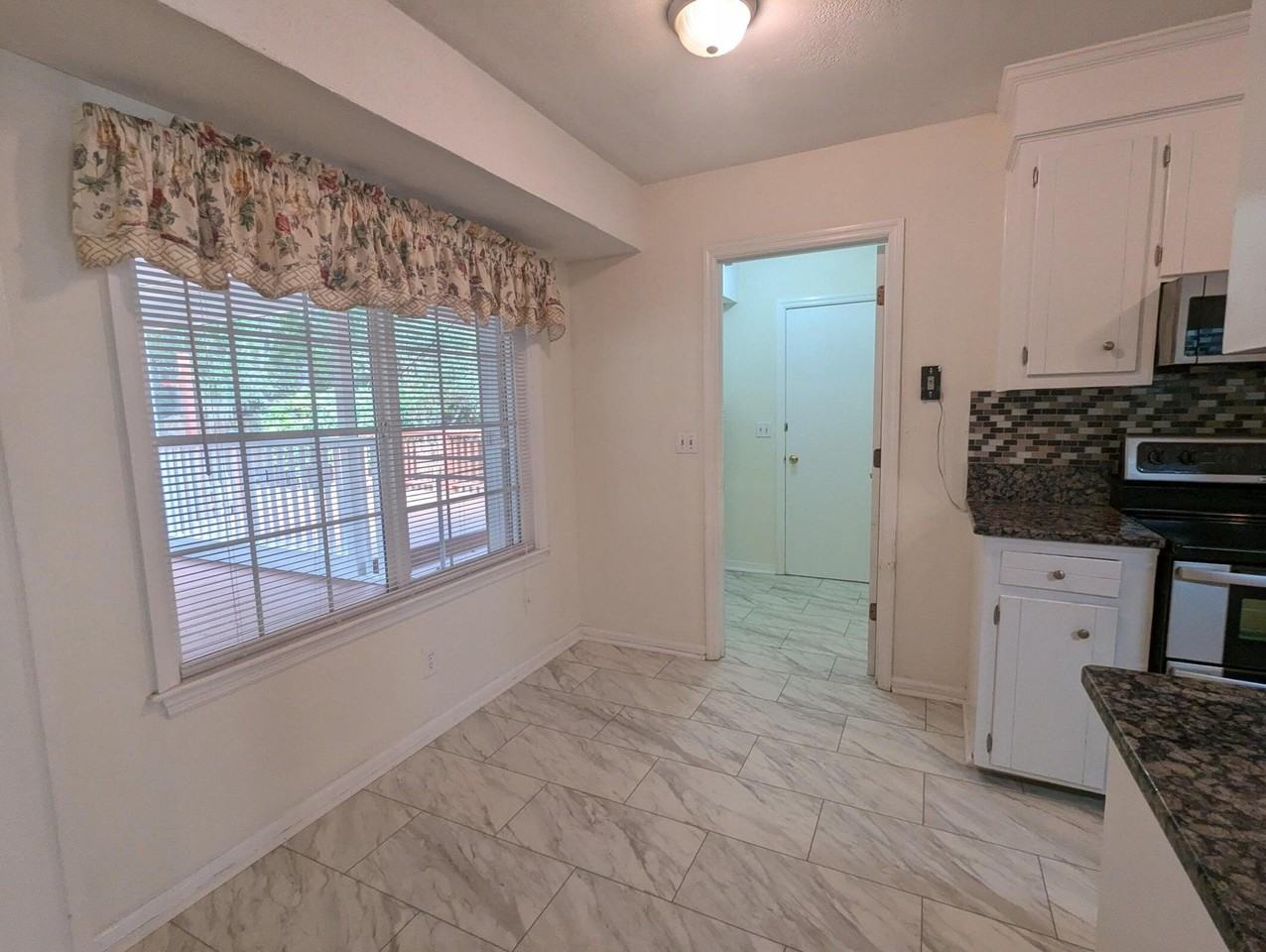 4356 Cheviot Dr - Photo 6 of 17