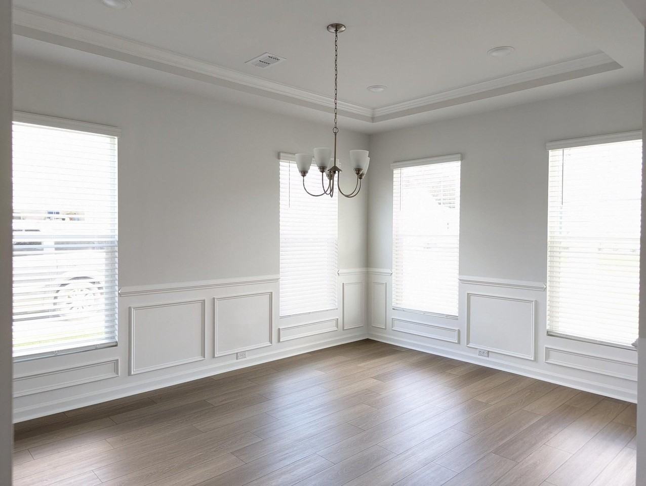 2076 Parish House Cir - Photo 3 of 25