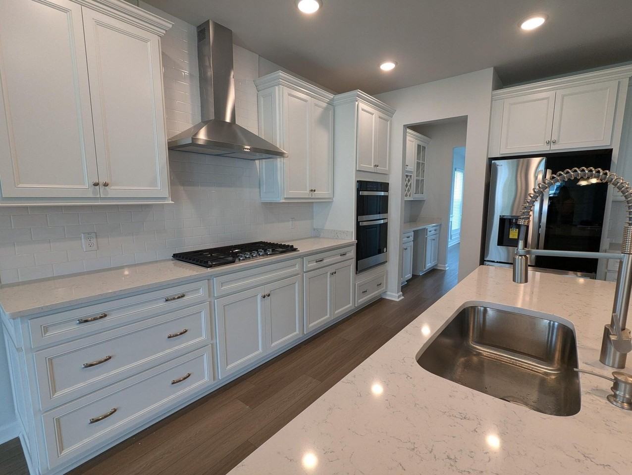 2076 Parish House Cir - Photo 6 of 25