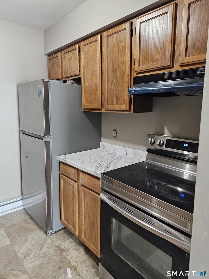 12 Deerwood Ln #9 - Photo 3 of 7
