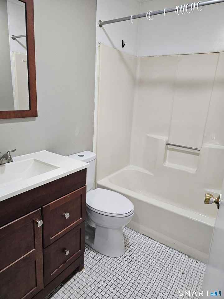 12 Deerwood Ln #9 - Photo 5 of 7