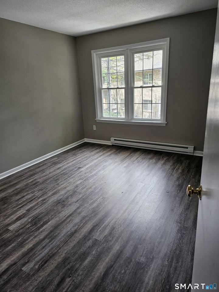 12 Deerwood Ln #9 - Photo 6 of 7