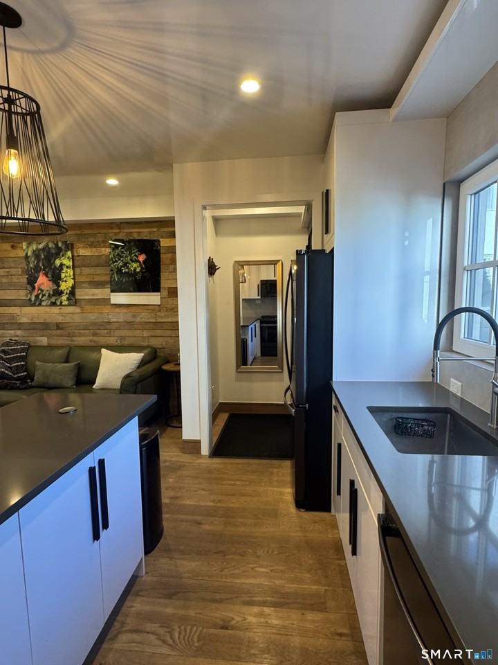 930 Cove Rd #2 - Photo 3 of 14