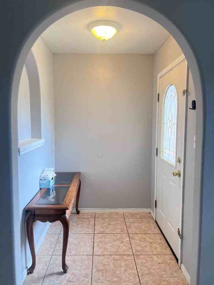 2148 La Jolla St - Photo 4 of 18