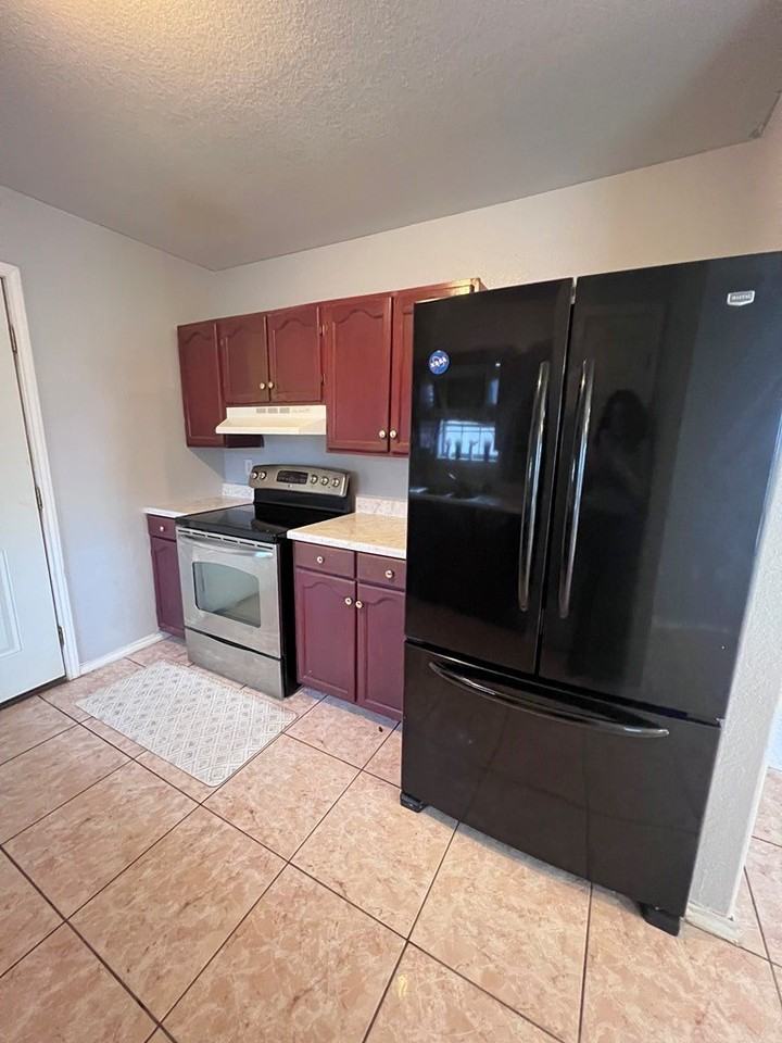 2148 La Jolla St - Photo 7 of 18