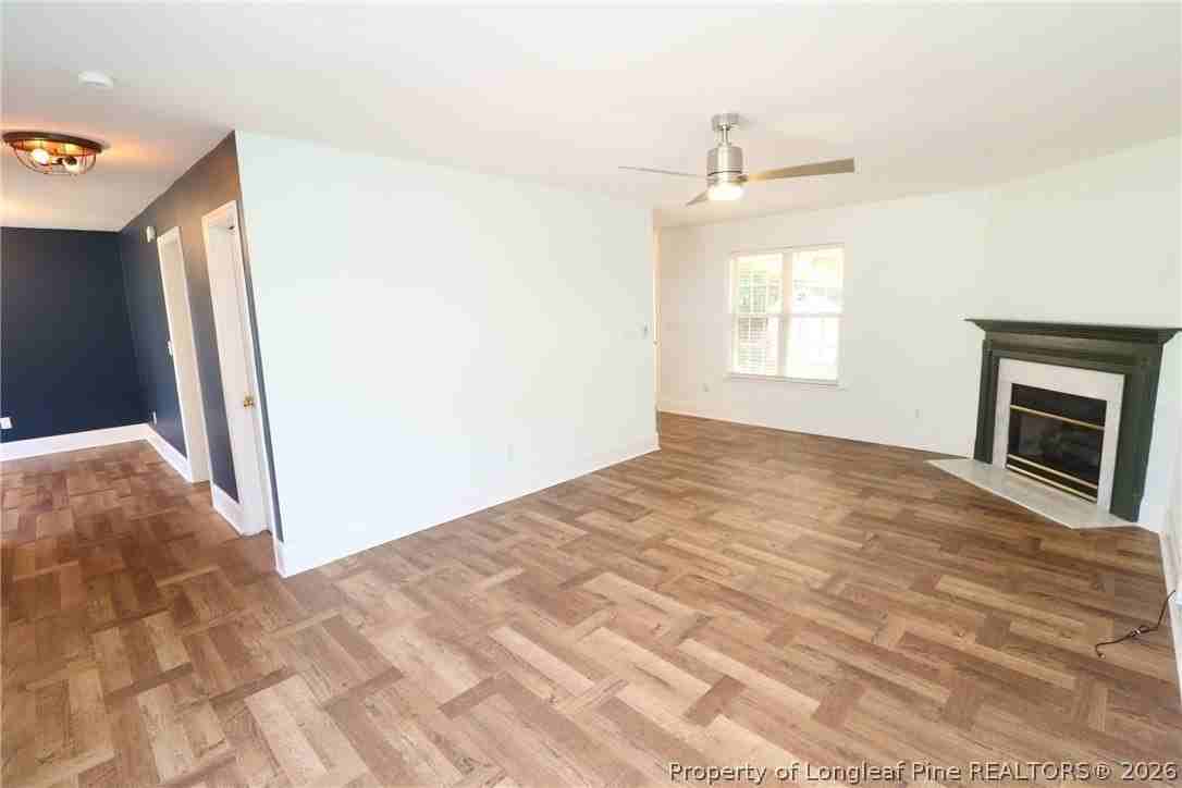 1727 Crag Burn Ln - Photo 3 of 37