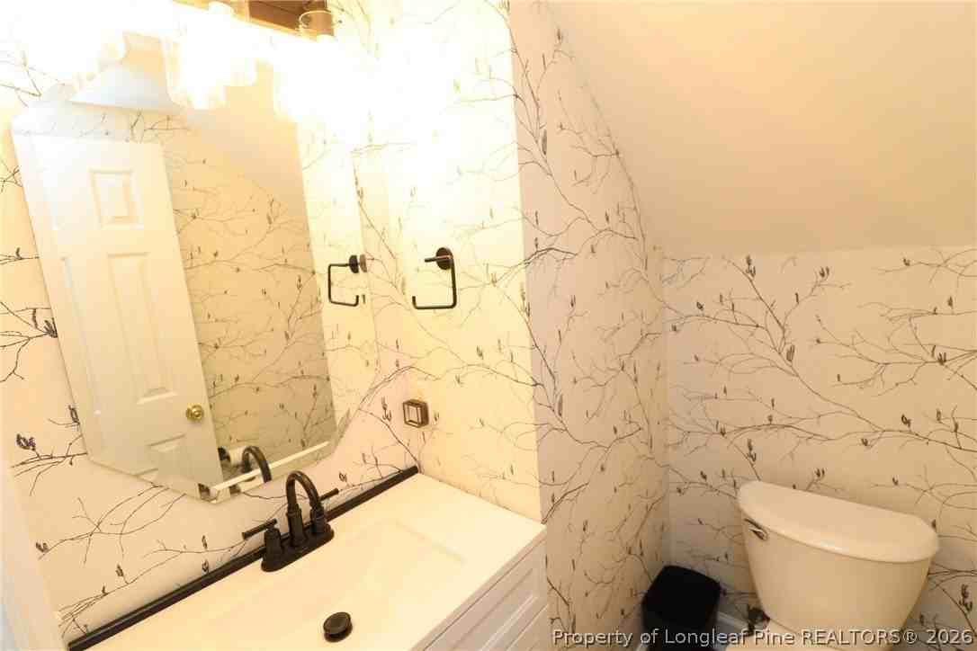 1727 Crag Burn Ln - Photo 7 of 37