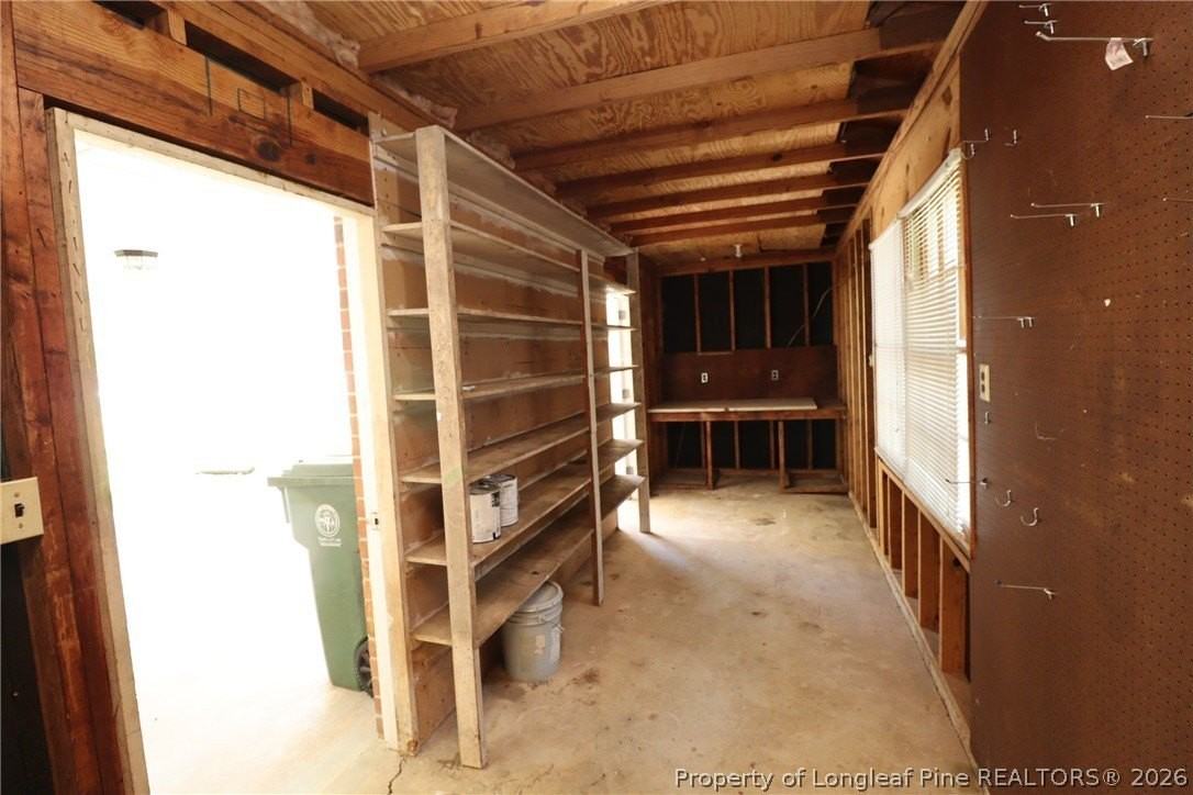 116 Shirley Dr - Photo 4 of 34