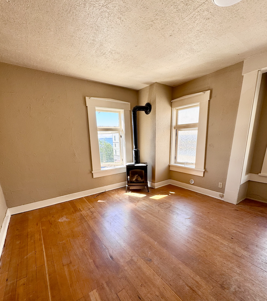 1120 Finnegan Way, Unit 5 - Photo 5 of 11