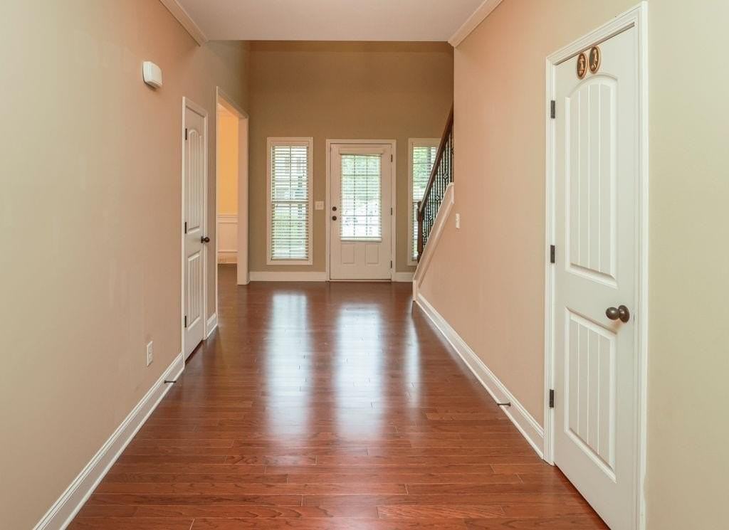 2241 Line Dr - Photo 5 of 40