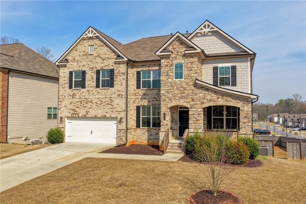 7410 Ansley View Ln - Photo 2 of 50