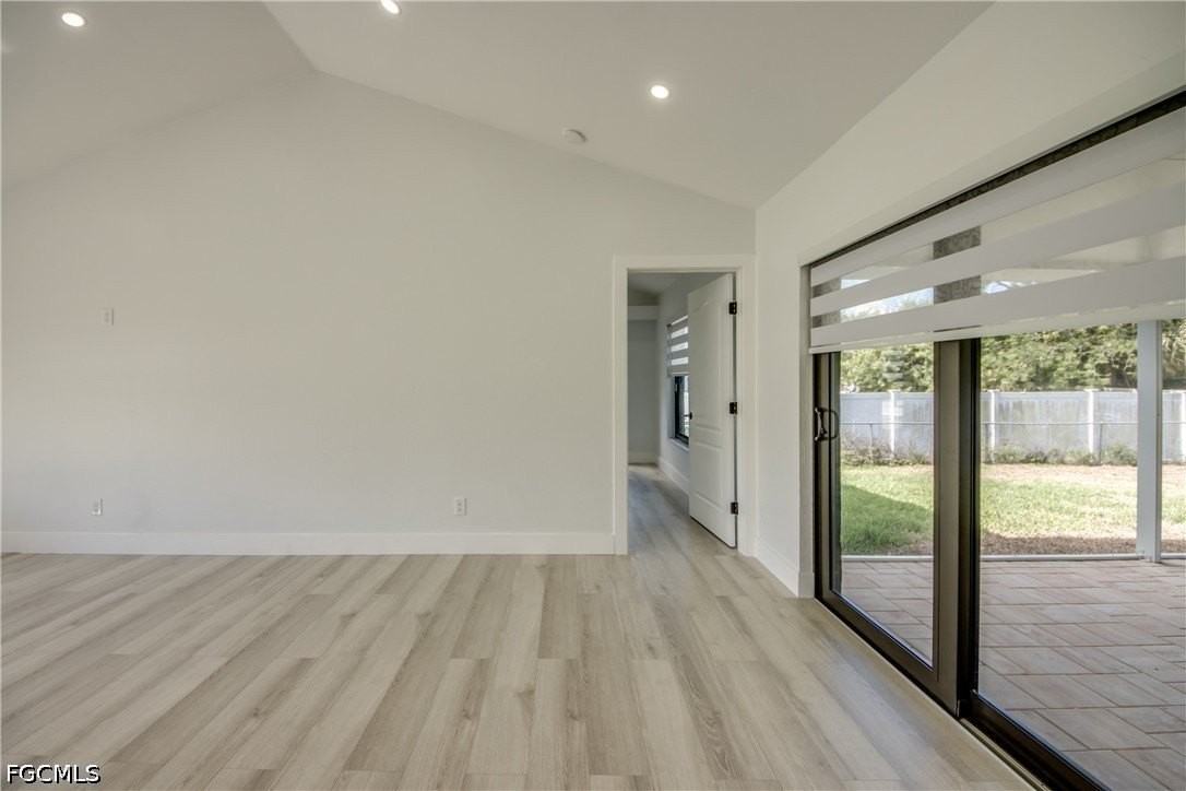 412 Ne 17th Pl - Photo 5 of 29
