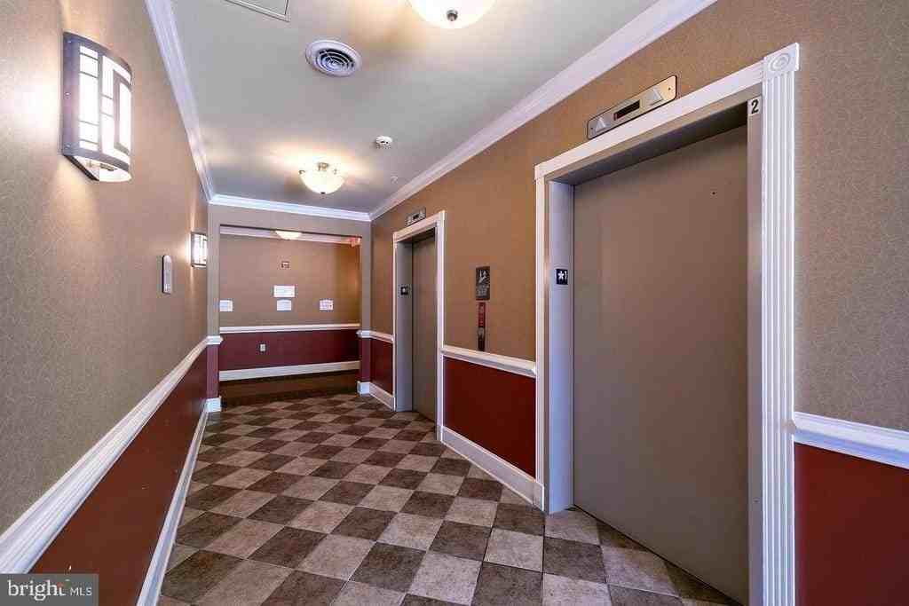 126 Masterson Ct - Photo 3 of 23