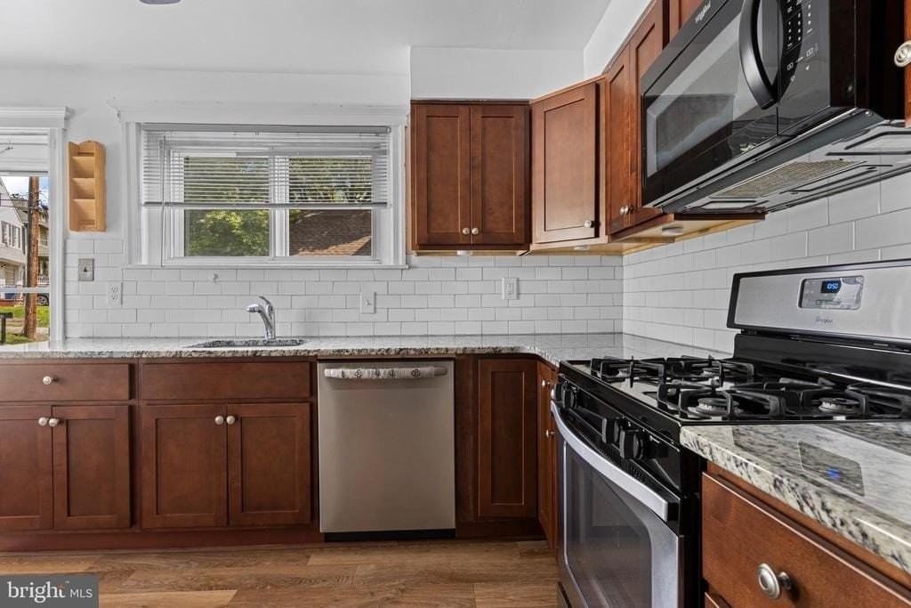 153 Conestoga Rd - Photo 4 of 13
