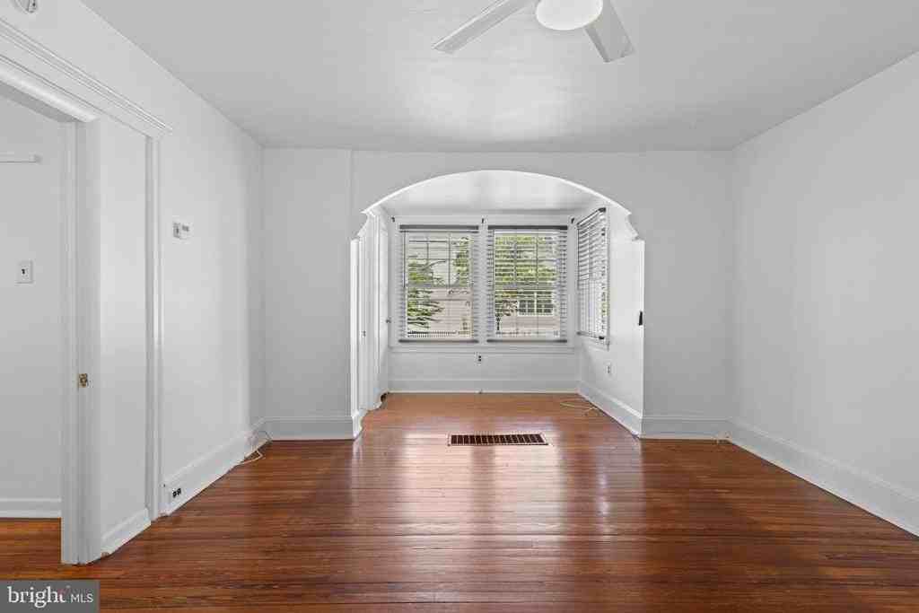 153 Conestoga Rd - Photo 7 of 13