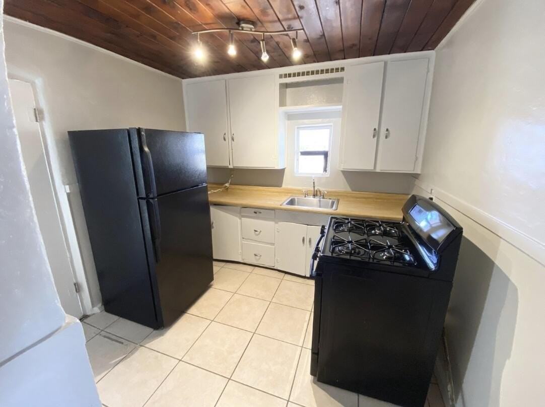 426 Headingly Ave Nw #B - Photo 4 of 5