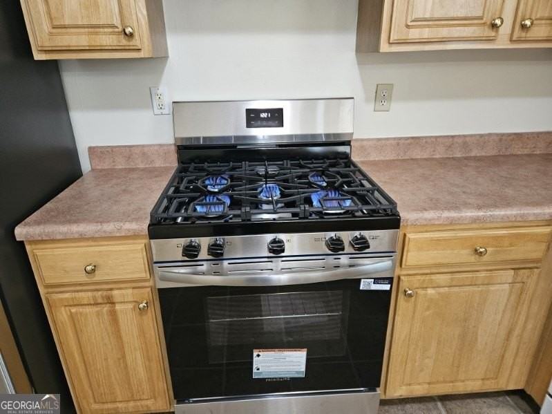170 Dairyland Dr - Photo 4 of 20