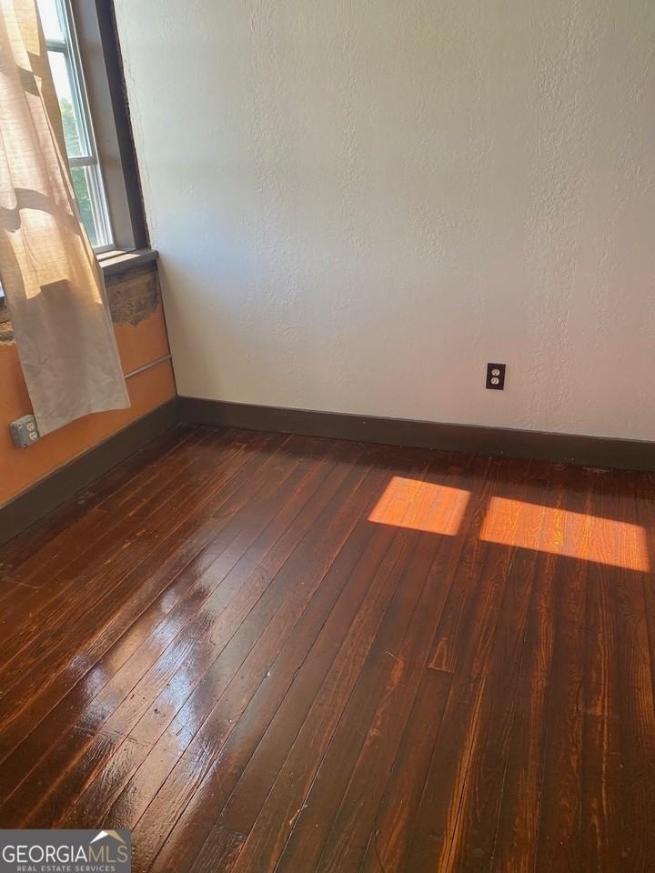 359 Railroad St #A - Photo 6 of 10