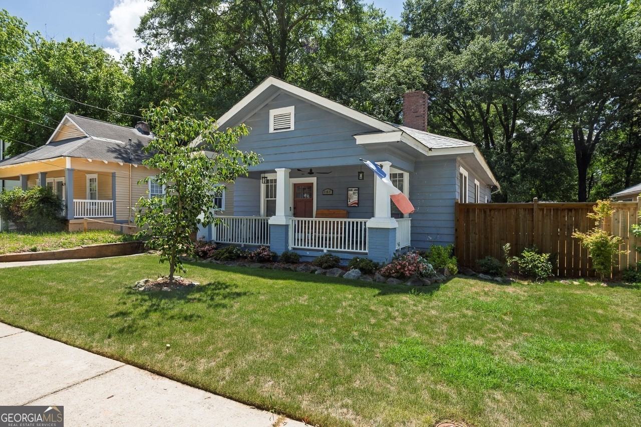 1157 Indale Pl Sw - Photo 2 of 41