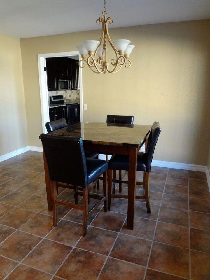 320 Barbaree Dr - Photo 5 of 16