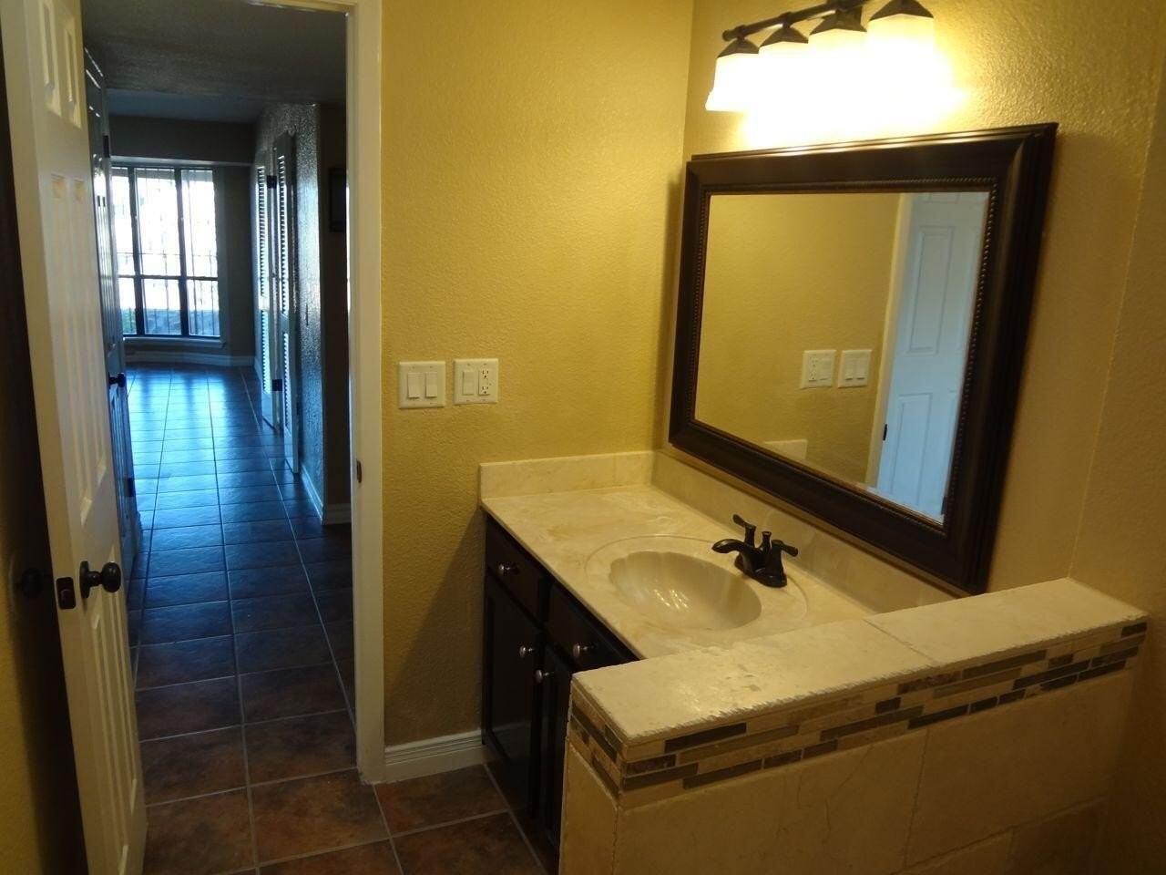 320 Barbaree Dr - Photo 7 of 16