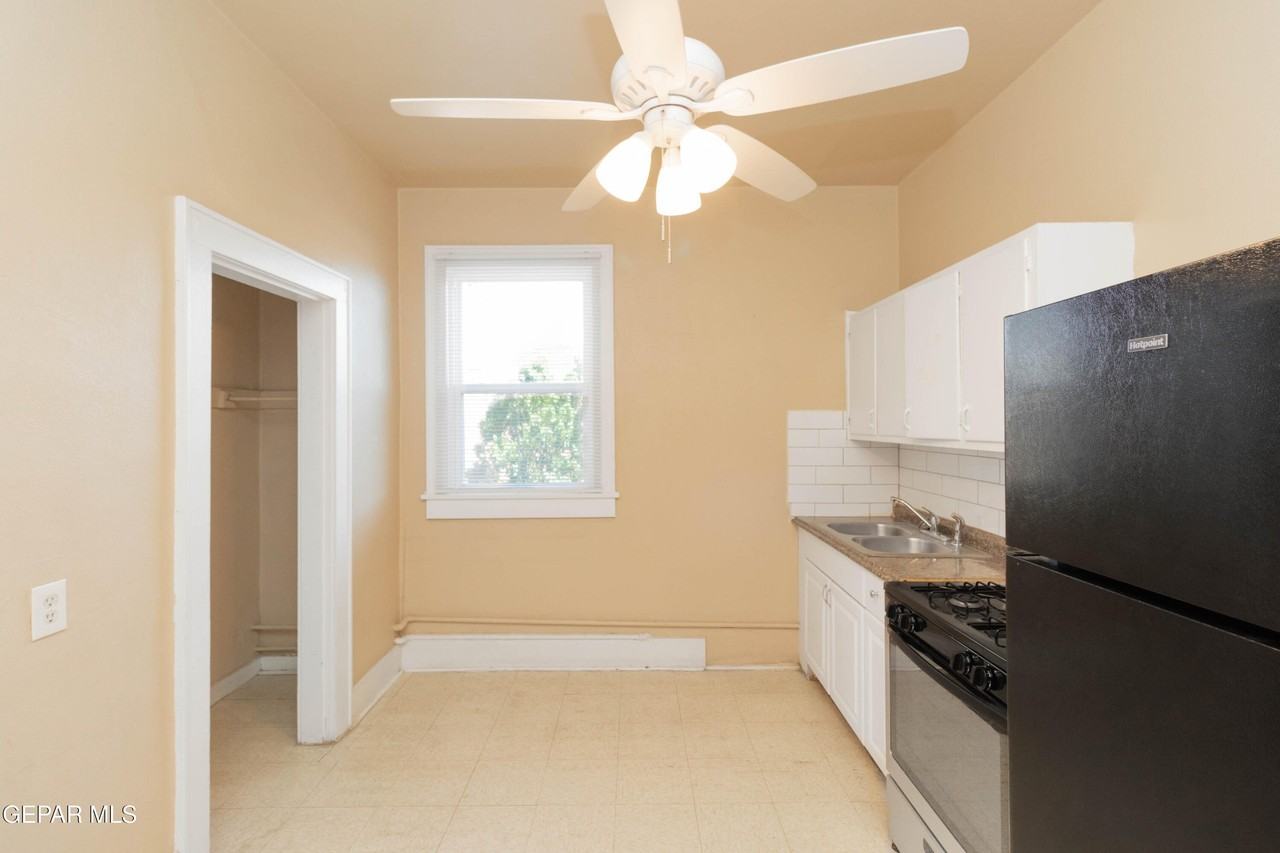 1304 E Rio Grande Ave #4 - Photo 6 of 14