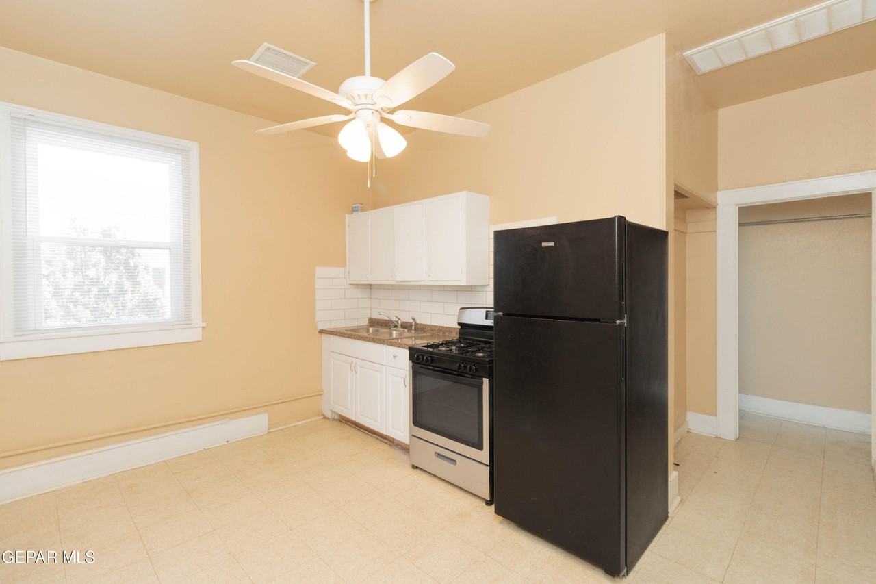 1304 E Rio Grande Ave #4 - Photo 7 of 14