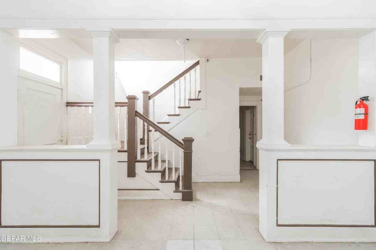1309 E Rio Grande Ave #4 - Photo 5 of 16