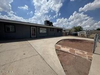 1139 Cimarron St - Photo 3 of 29