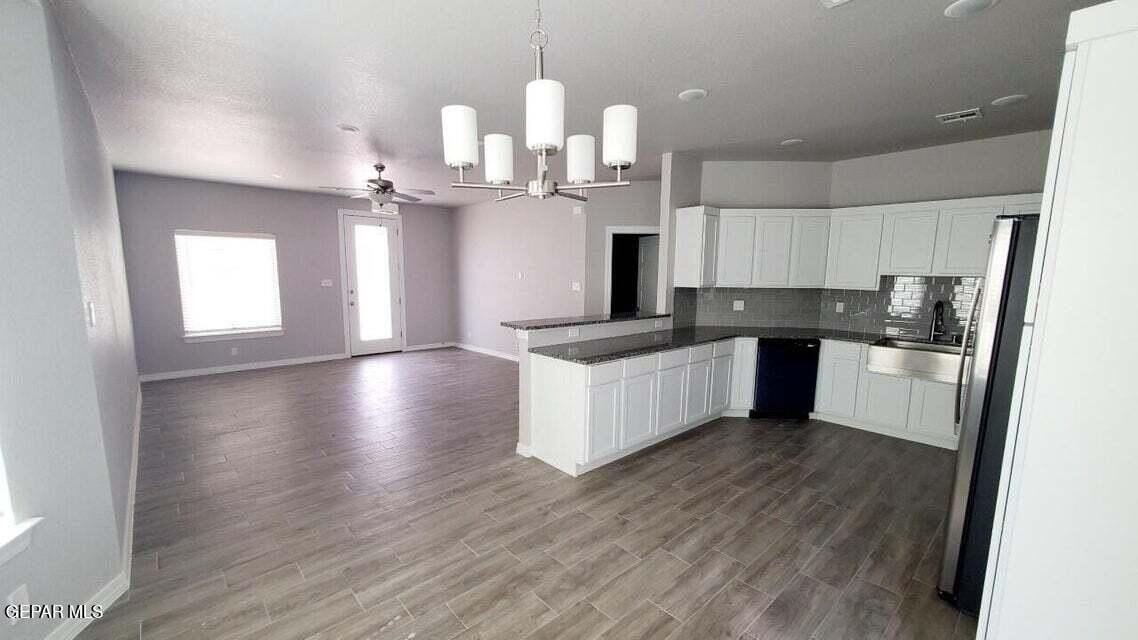 332 La Puesta Dr - Photo 2 of 9
