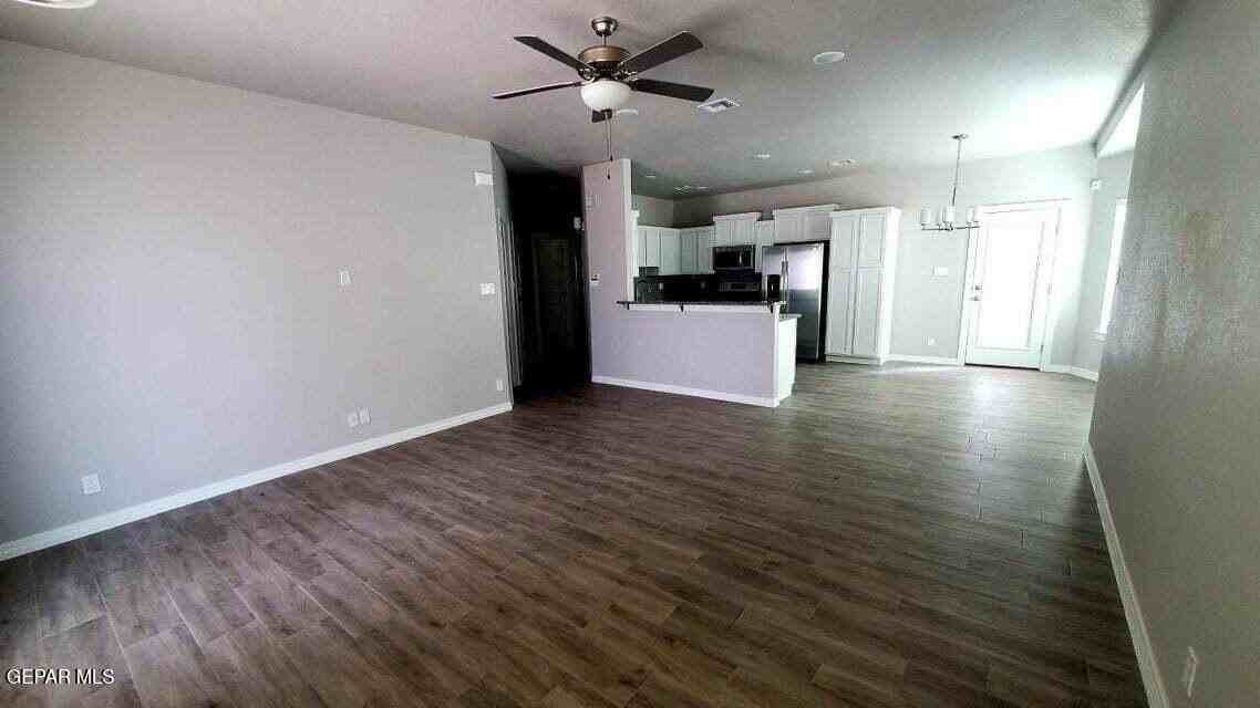 332 La Puesta Dr - Photo 3 of 9
