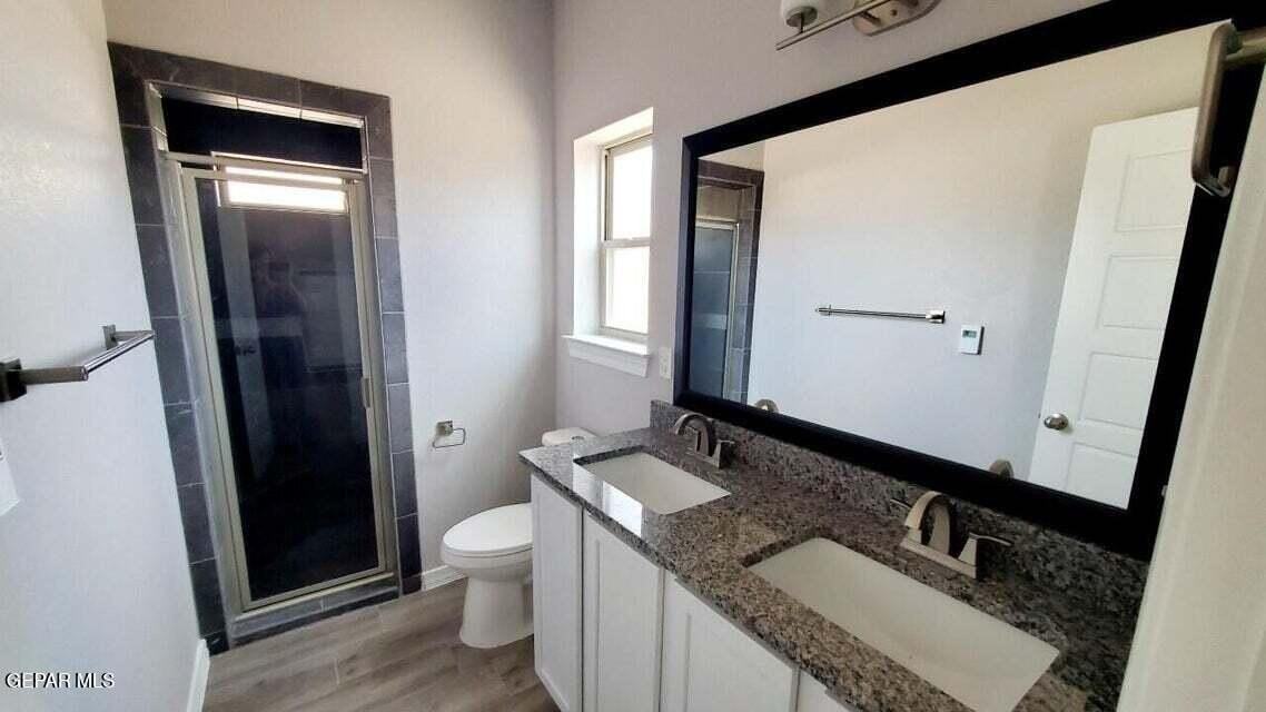 332 La Puesta Dr - Photo 5 of 9