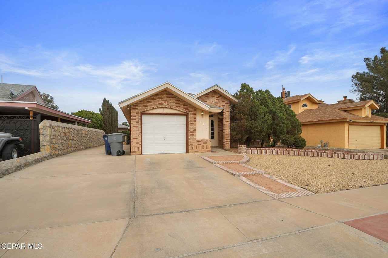 3286 Sal Berroteran Dr - Photo 2 of 25