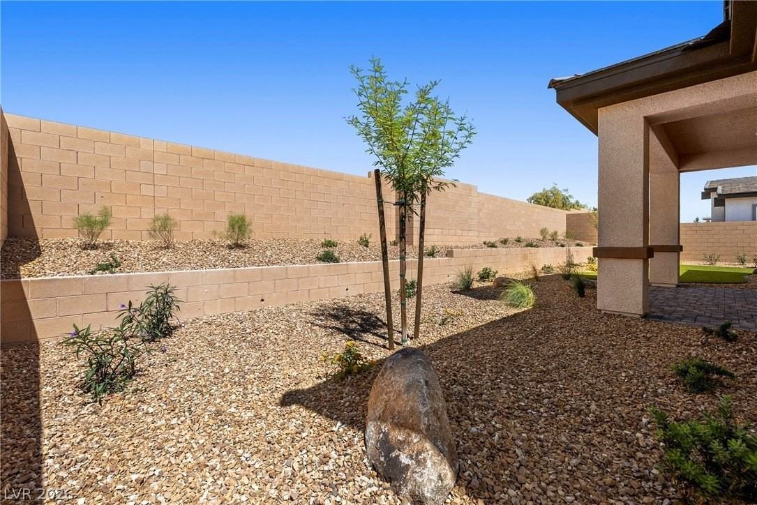 6323 Zephyr Peak Ct - Photo 6 of 30