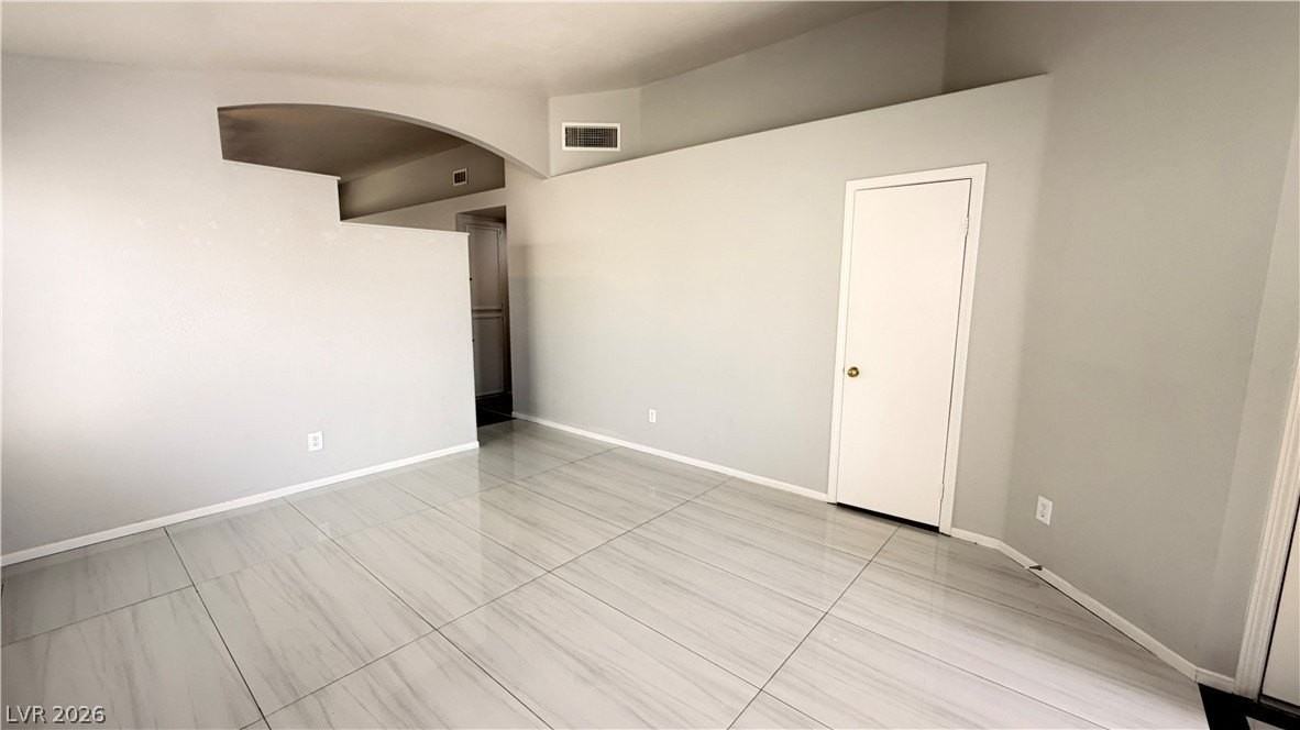 7220 Paradise Bay Dr - Photo 3 of 28
