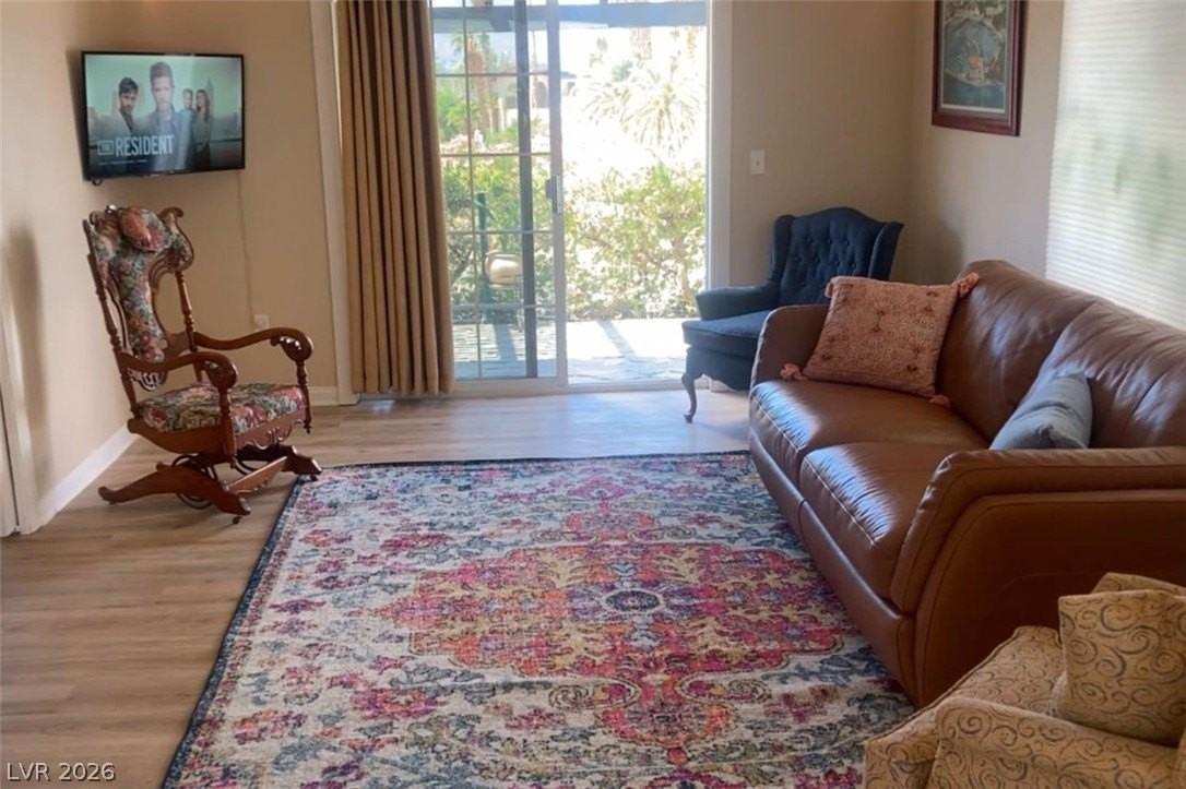 6889 Beverly Glen Ave #B - Photo 2 of 22