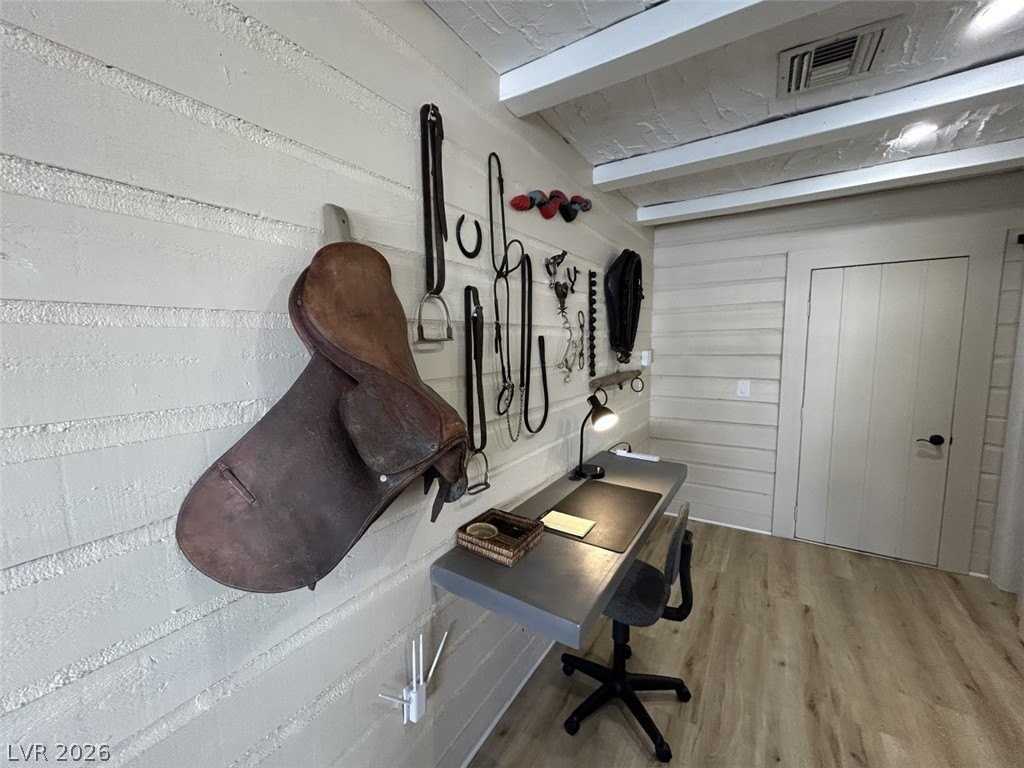 6889 Beverly Glen Ave #B - Photo 6 of 22