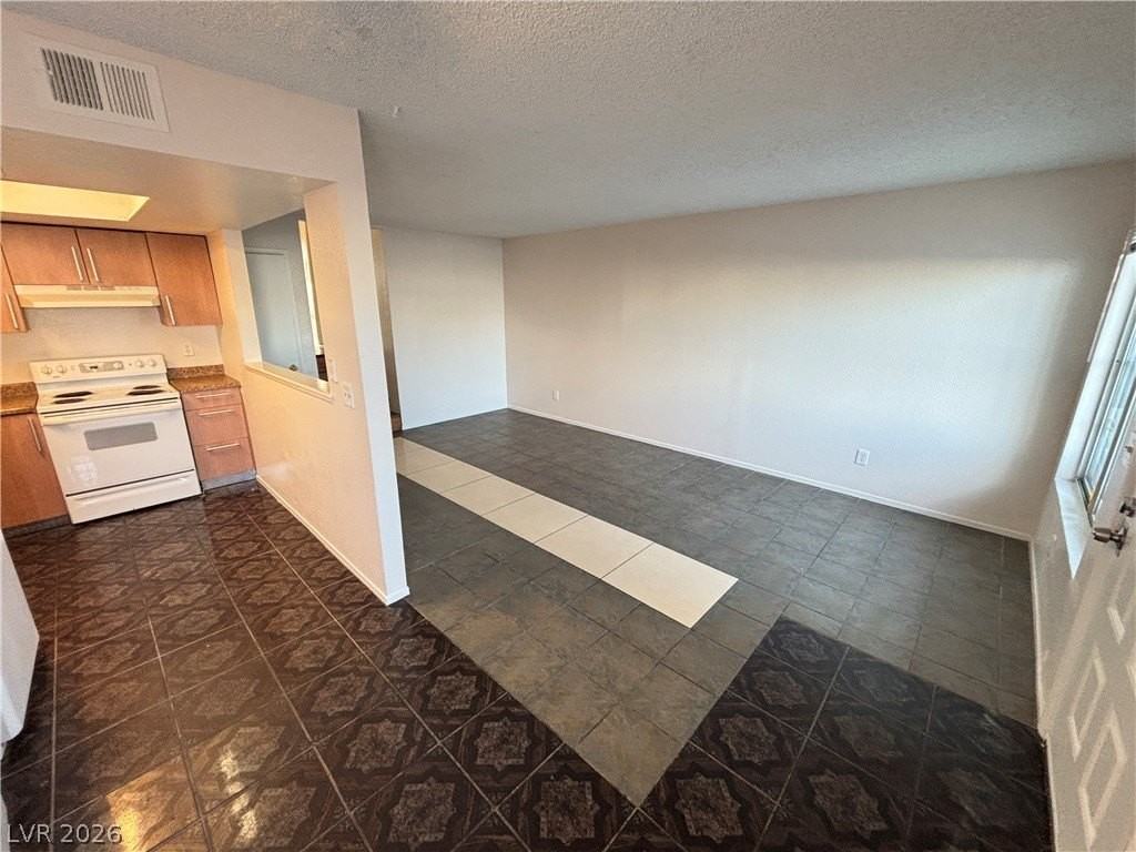 625 N 12th St #A - Photo 4 of 13