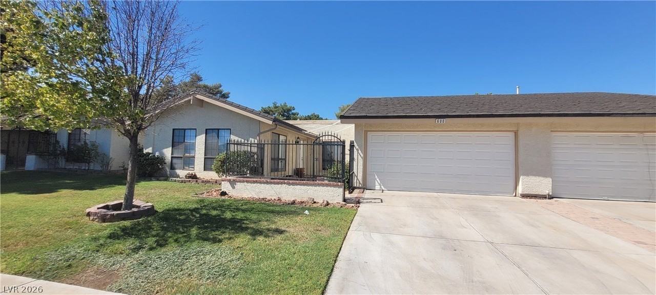 600 Woodmount Dr - Photo 3 of 35