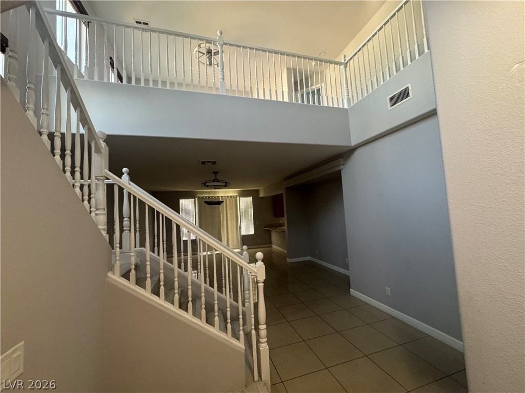 9505 Perennial View Ave - Photo 5 of 26