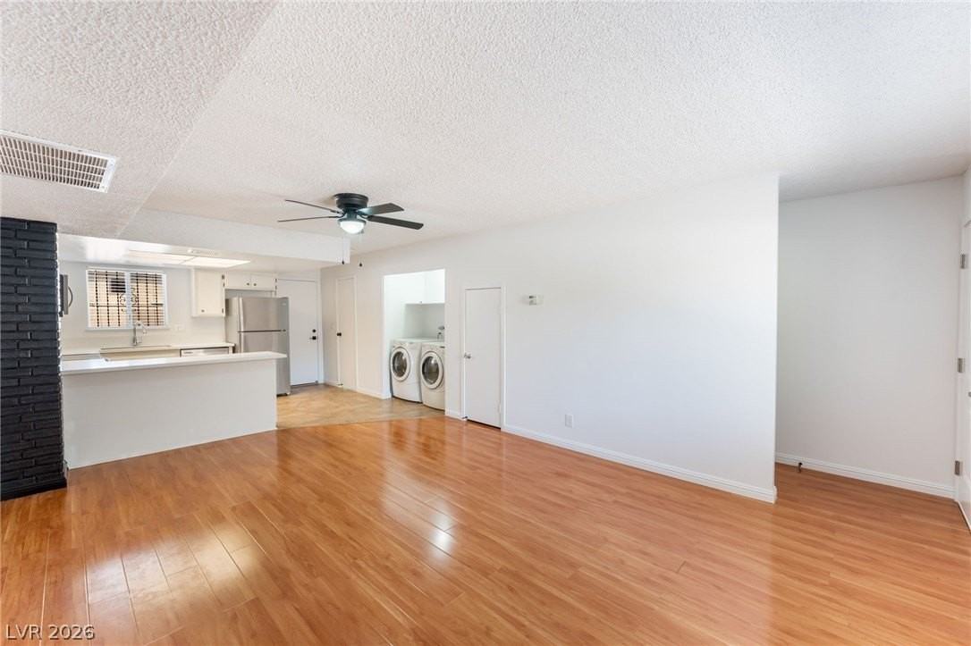 1406 N Jones Blvd - Photo 5 of 33