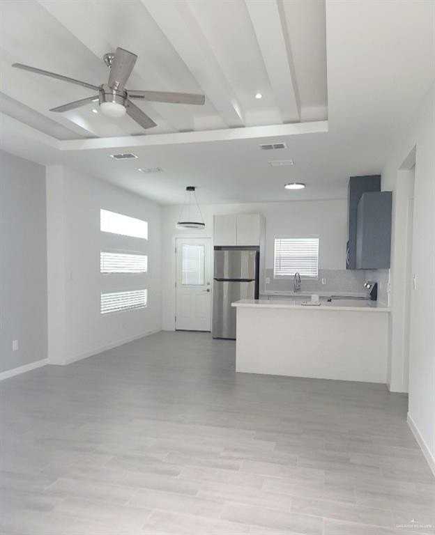 116 W Campeche Ave - Photo 3 of 13