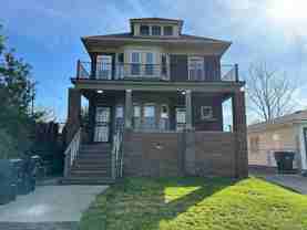 734 Ashland St - Photo 1 of 1