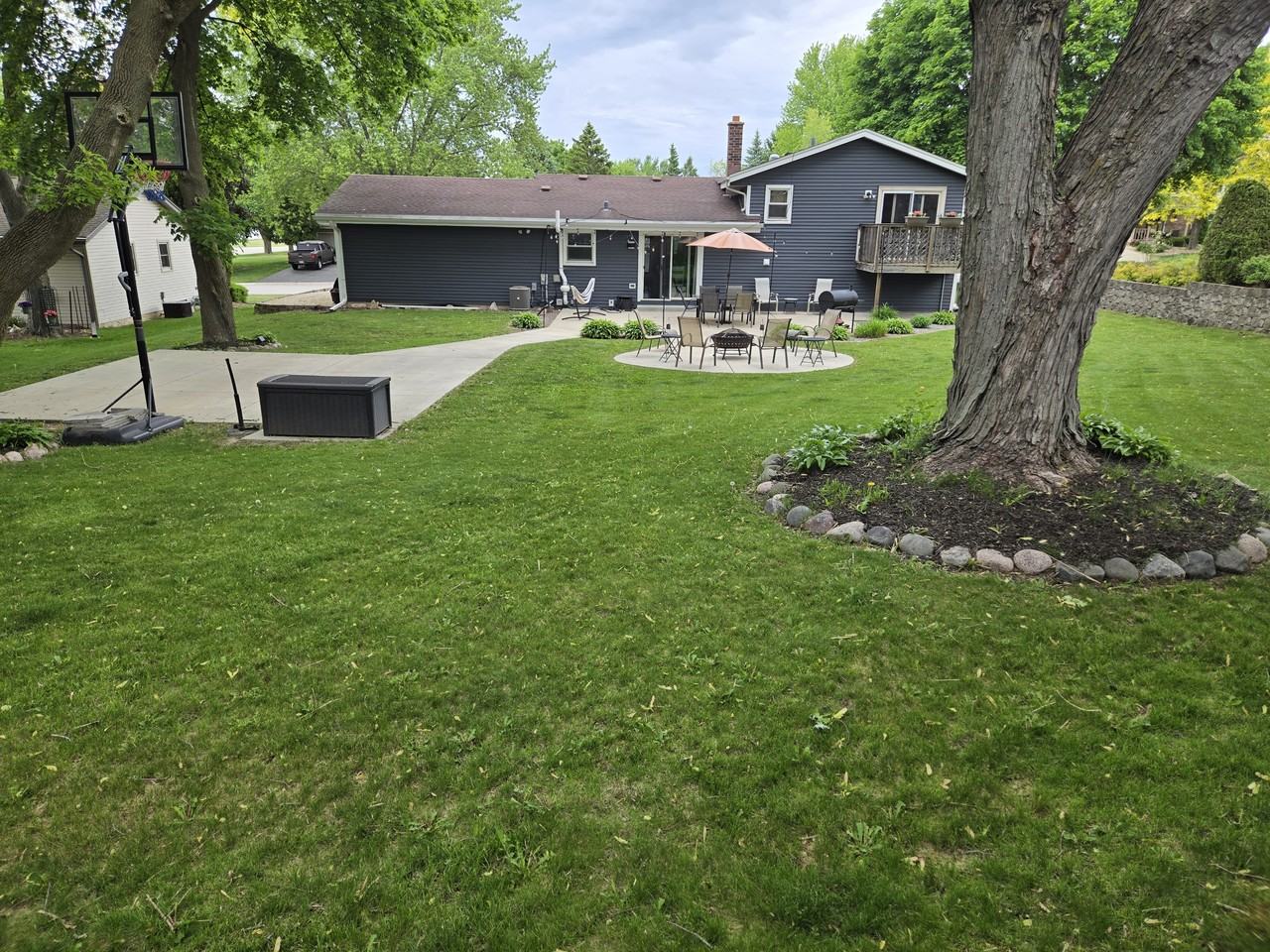 N70W23707 Prides Rd #1 - Photo 5 of 46