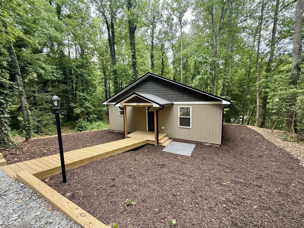 137 Luke Martin Ln #1 - Photo 2 of 15