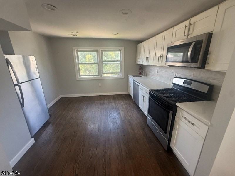 283 Isabella Ave - Photo 3 of 9