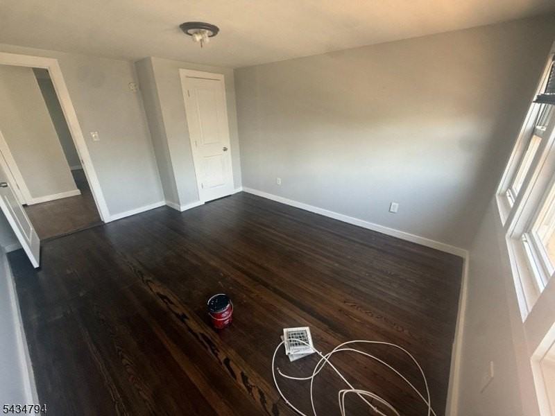283 Isabella Ave - Photo 7 of 9