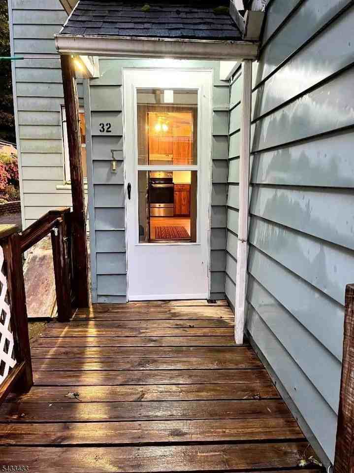 30 Fowler St - Photo 5 of 27