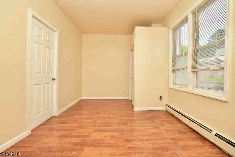 79 Chestnut St #1 - Photo 6 of 10